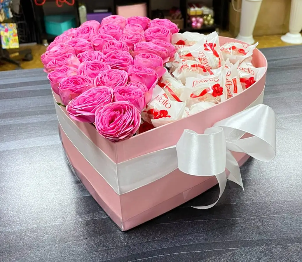 Розовое сердце с рафаэлло