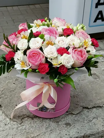 Шляпная коробка "Восторг"