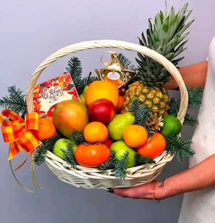 Фруктовая корзина Новогодняя